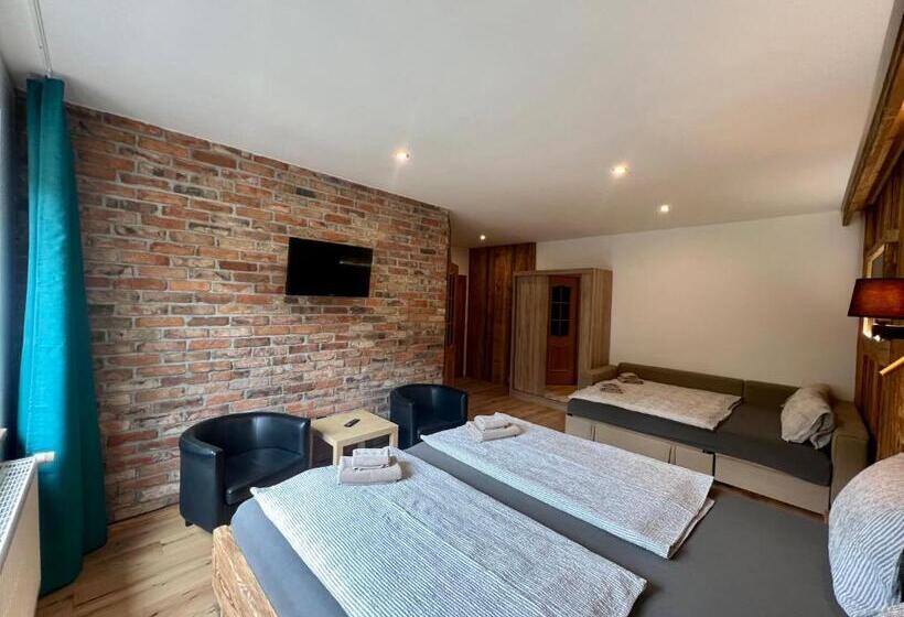 غرفة ديلوكس عائلية, Pension U Studny