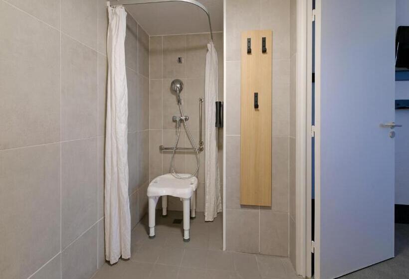 Номер Стандарт Адаптированный для Инвалидов, B&b Hotel Le Mans Nord 2
