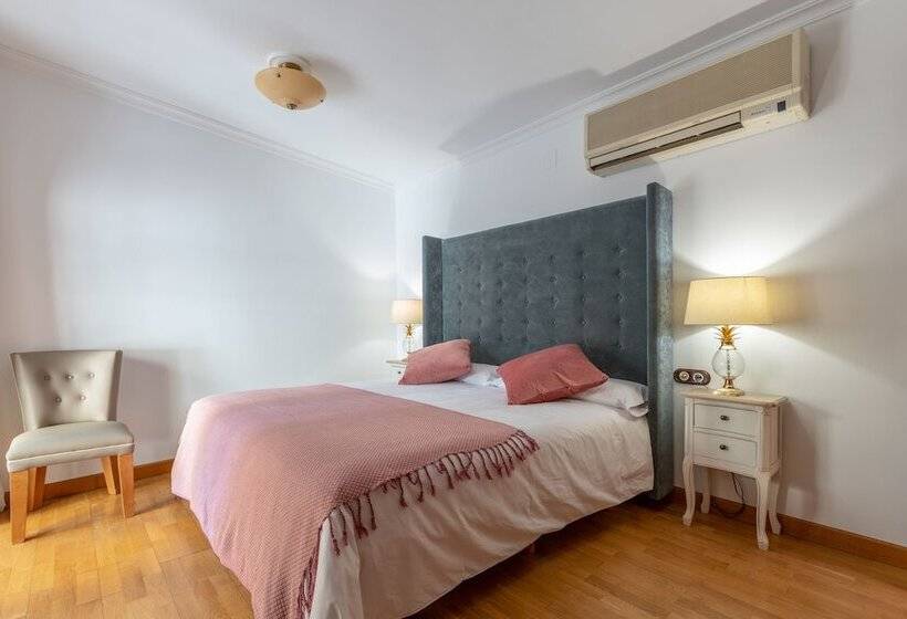 اتاق پریمیوم چهارنفره, Casa Miraflores