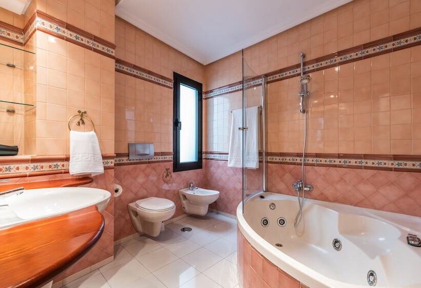 اتاق پریمیوم چهارنفره, Casa Miraflores