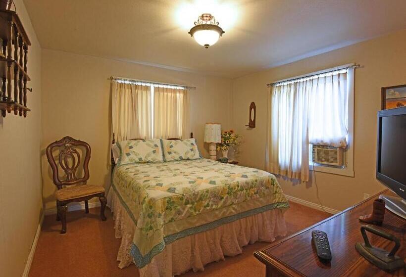 غرفة ديلوكس, Pine Tree Inn