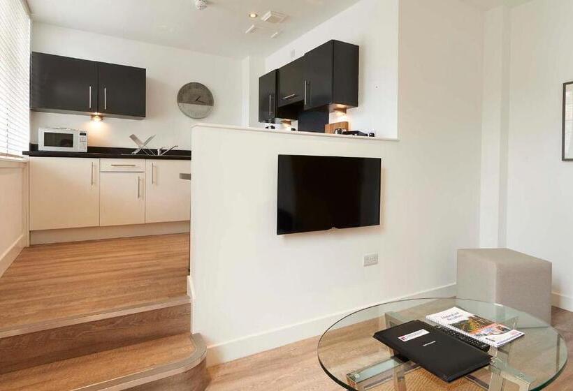 آپارتمان 1 خوابه, Braid Apartments By Mansley