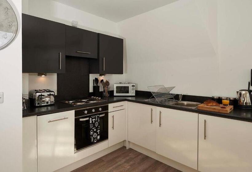 آپارتمان 2 خوابه, Braid Apartments By Mansley