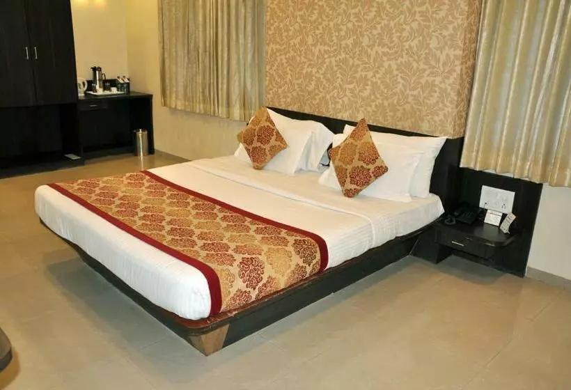 Suite, Atria, Kolhapur