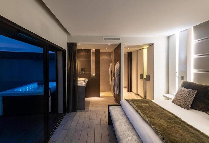 バスタブ付きデラックスルーム, Le Parc  La Table De Franck Putelat