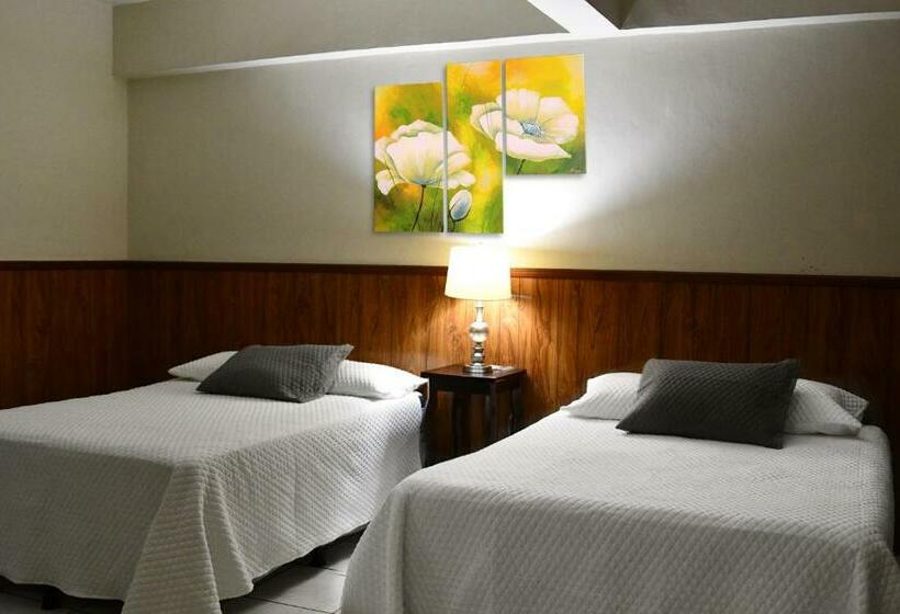 Четырехместный Номер Стандарт, Manantiales El Salvador