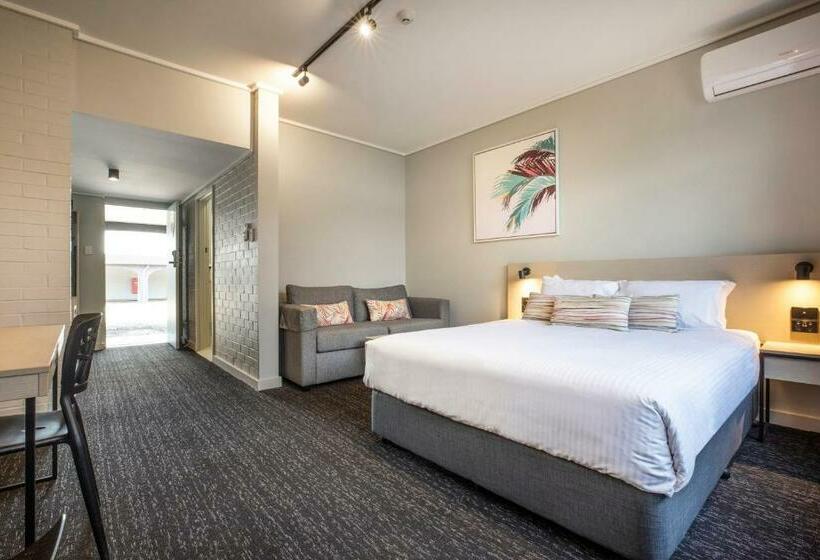 Студия Стандарт, Nightcap At Springwood