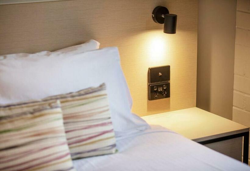 Студия Стандарт, Nightcap At Springwood