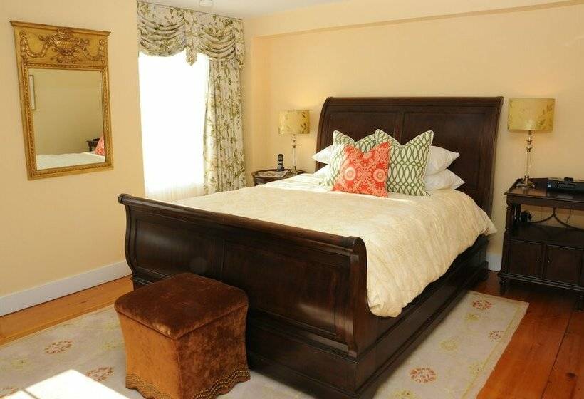 غرفة كلاسيكية, The Lyme Inn