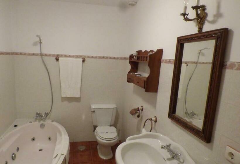 חדק דלוקס עם ג'קוזי, La Posada De Pedrazales