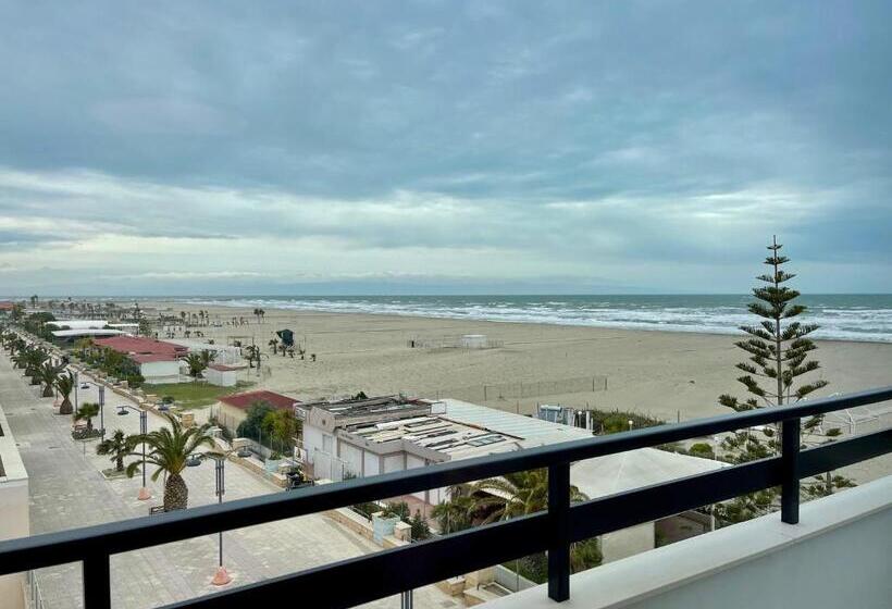 اتاق استاندارد با بالکن و چشمانداز دریا, B&b Bellavista