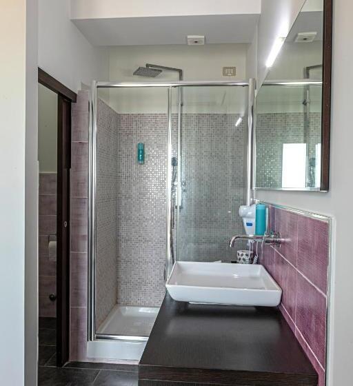 اتاق لوکس با چشمانداز دریا, B&b Bellavista