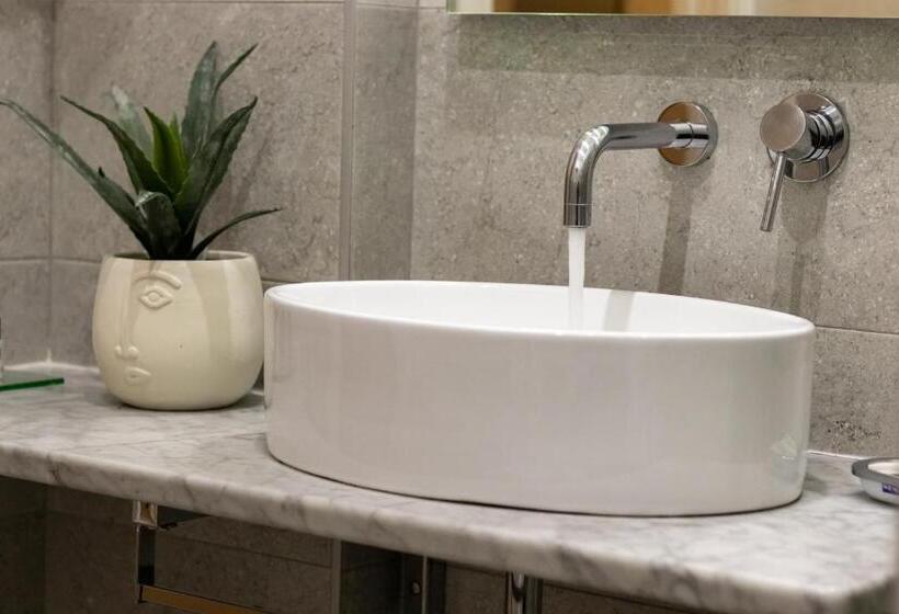 غرفة قياسية, Cinque Terre Gateway