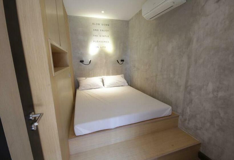 اتاق استاندارد با سرویس بهداشتی مشترک, Cazz Hostel