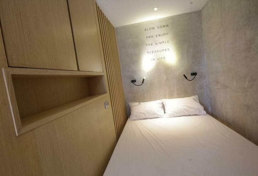 اتاق استاندارد با سرویس بهداشتی مشترک, Cazz Hostel