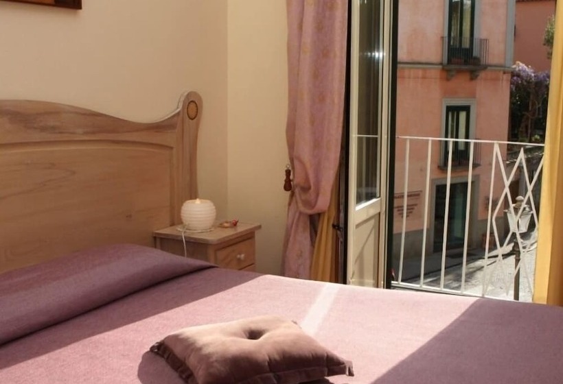 חדר סטנדרט נוף לעיר, Divina House B&b