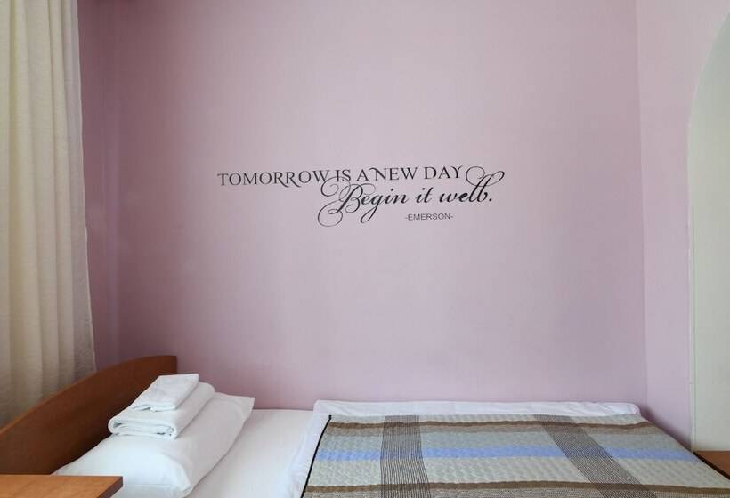 Fyrbädds Standardrum, Aviator Sheremetyevo