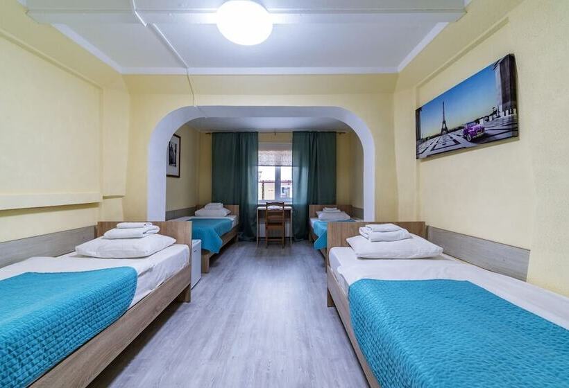 Fyrbädds Standardrum, Aviator Sheremetyevo