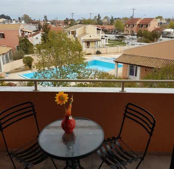 标准间带阳台, Corfugrace