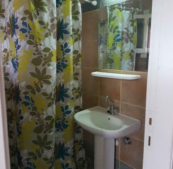 标准间带阳台, Corfugrace