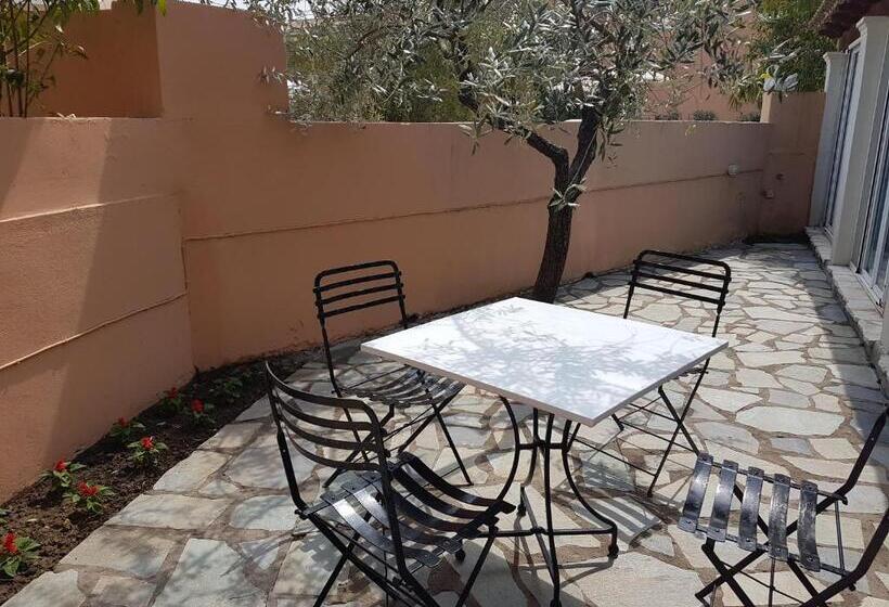 带1个卧室的公寓, Corfugrace