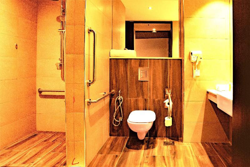 带大床的标准间, Doubletree By Hilton Nairobi Hurlingham