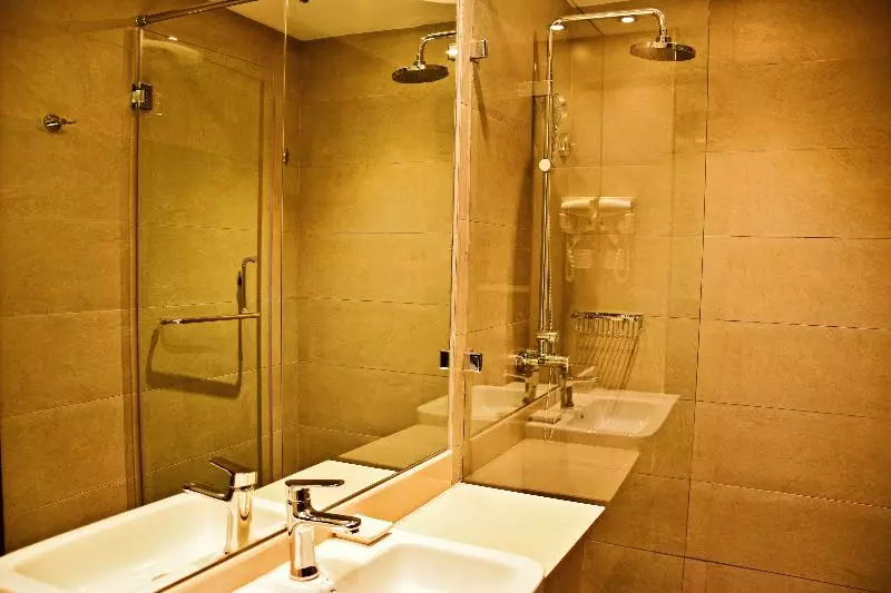 اتاق استاندارد, Doubletree By Hilton Nairobi Hurlingham