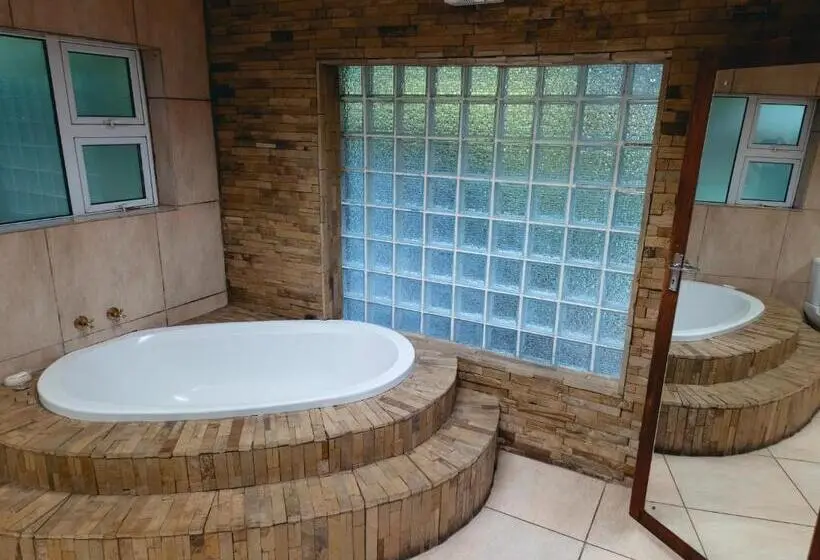 デラックスルーム, Highveld Splendour Boutique Bed And Breakfast