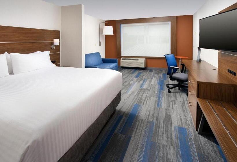 Люкс Кровать Кинг, Holiday Inn Express & Suites By Ihg Altoona, An Ihg