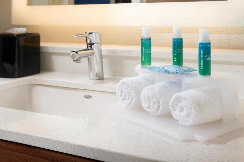 스탠다드 룸, Holiday Inn Express & Suites By Ihg Altoona, An Ihg