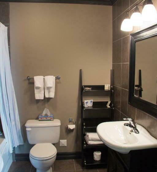 스탠다드 룸 킹사이즈 침대, Monastery