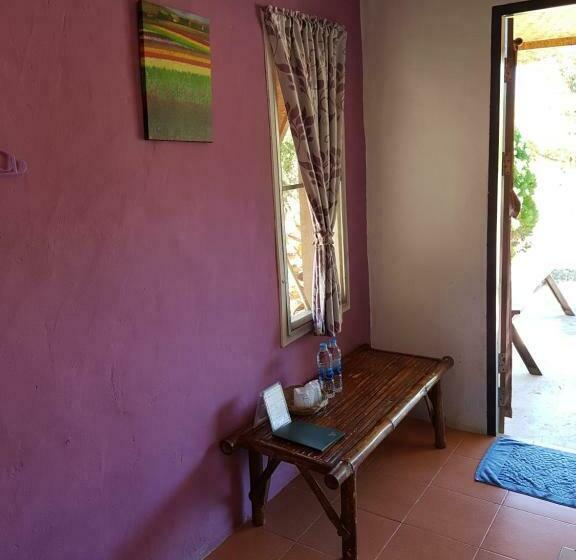 בקתה סטנדרטית, Odour Pai