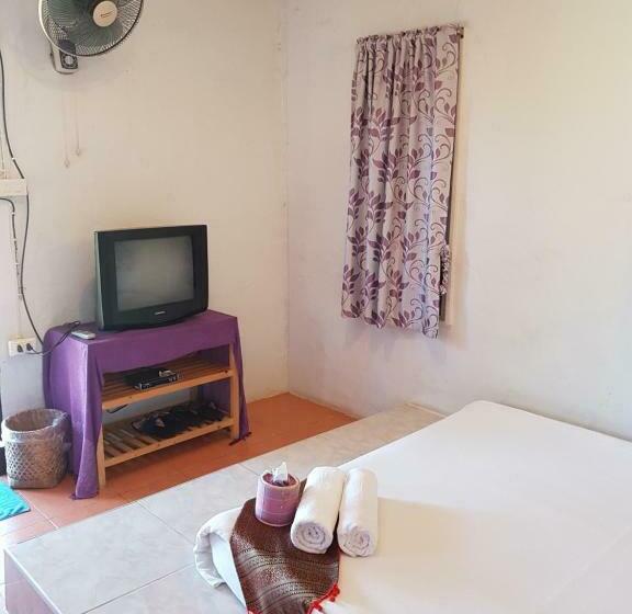 בקתה סטנדרטית, Odour Pai