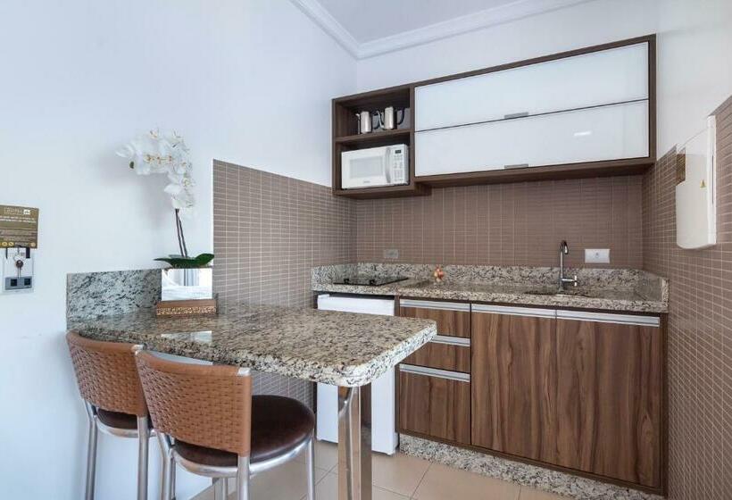 סוויטה, Pousada Riviera Bombinhas