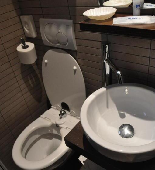 バルコニー付きシングルスタンダードルーム, Thea