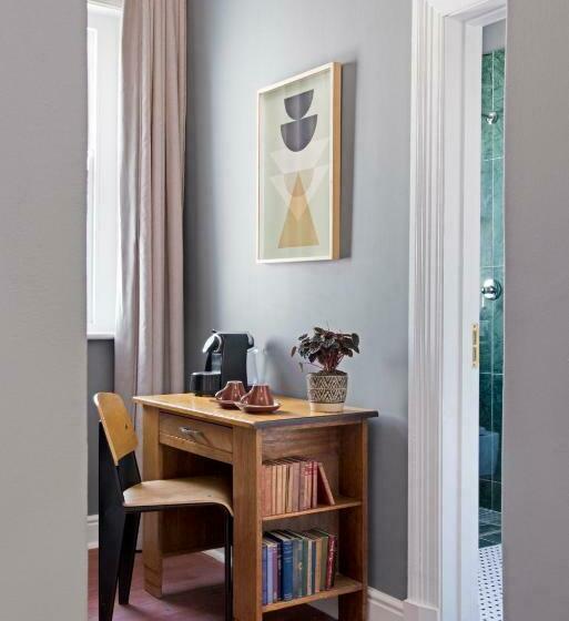 Номер Deluxe, Harpers House