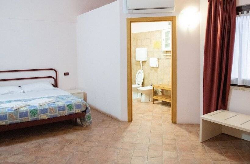 اتاق استاندارد چهار تخته, Palazzo Meraviglia Albergo Diffuso