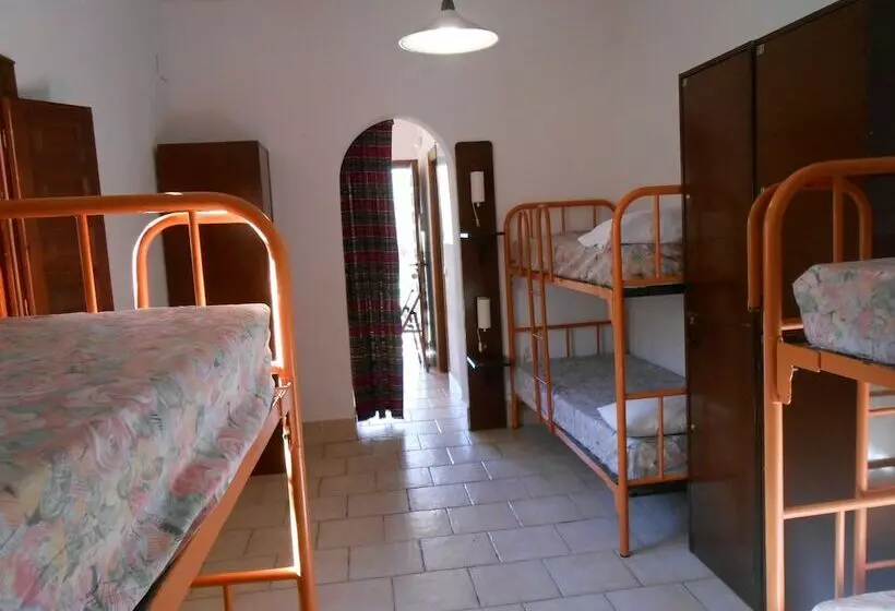 تختخواب در اتاق مشترک, Albergue Turistico Valle Del Ambroz