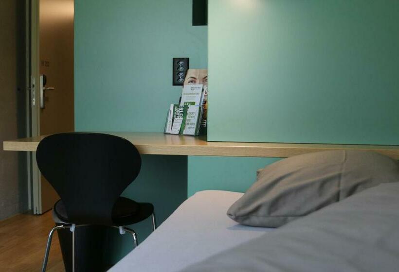اتاق پریمیوم یک تخته, Seminarhotel Campus Sursee