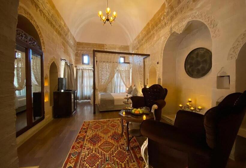 سوئیت با تخت بزرگ, Dara Konağı