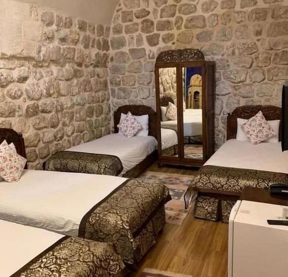 اتاق خانوادگی, Dara Konağı