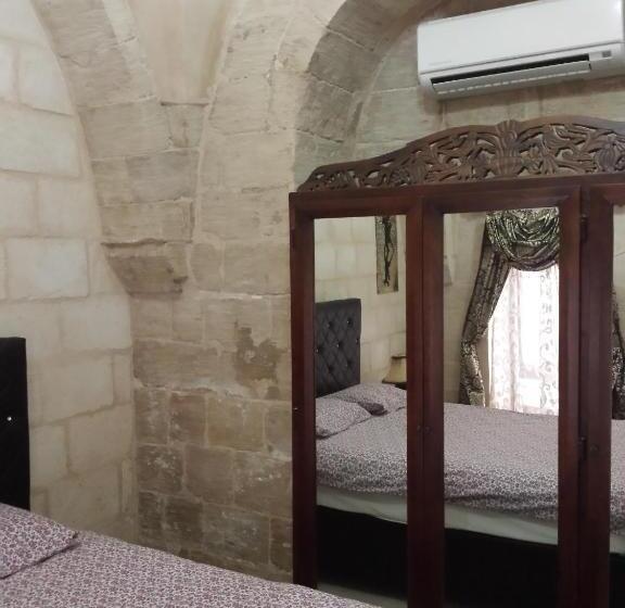 اتاق استاندارد, Dara Konağı