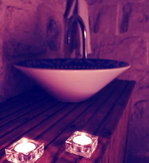 اتاق اکونومی یک تخته, Dara Konağı