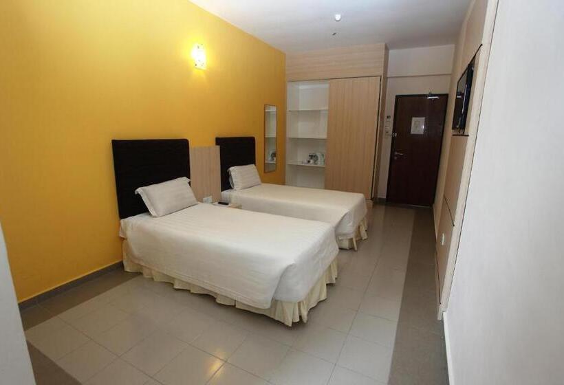 اتاق سوپریور سه تخته, Geopark Hotel Kuah Langkawi