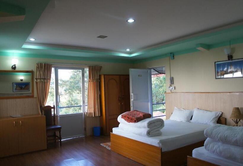 اتاق خانوادگی, Mount Paradise