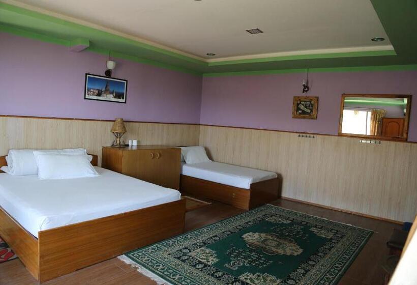 اتاق خانوادگی, Mount Paradise