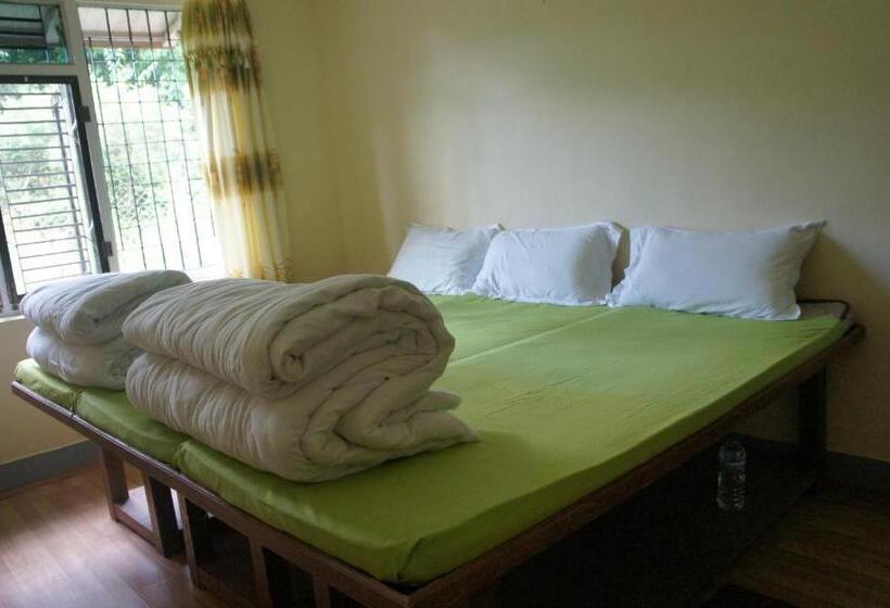 تختخواب در اتاق مشترک, Mount Paradise