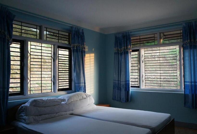 اتاق استاندارد با سرویس بهداشتی مشترک, Mount Paradise