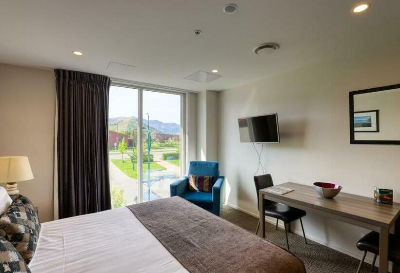 带大床的标准工作室, Ramada Suites By Wyndham Queenstown Remarkables Park