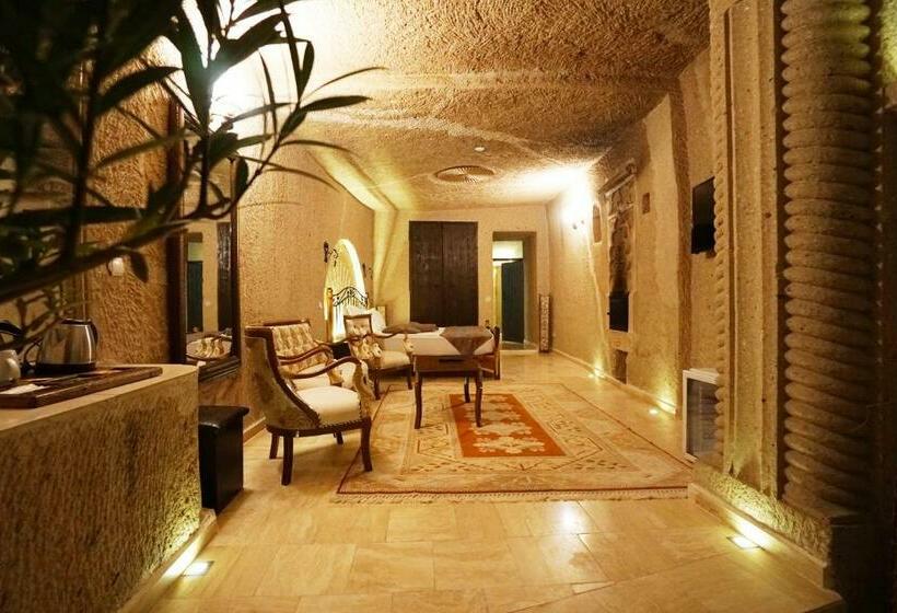 豪华套房, Roma Cave Suite